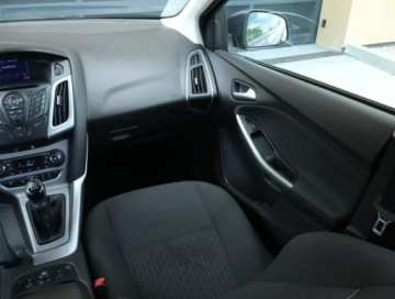 Ford Focus III Hatchback 5d 1.0 EcoBoost 100KM 2013 Ford Focus 1.0 EcoBoost, Navi, Klima, Klimatronic, zdjęcie 7