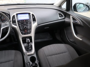 Opel Astra J Hatchback 5d 1.4 Turbo ECOTEC 120KM 2012 Opel Astra 1.4 T, Klima, Parktronic,ALU, zdjęcie 7