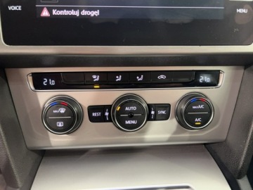 Volkswagen Passat B8 Limousine 1.8 TSI BlueMotion Technology 180KM 2017 Volkswagen Passat 1.8 TSI DSG Solon PL, zdjęcie 20