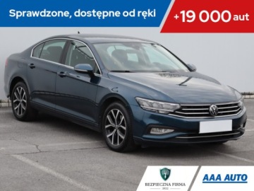 Volkswagen Passat B8 Limousine Facelifting 2.0 TDI SCR 150KM 2021 VW Passat 2.0 TDI, Salon Polska, Automat, Navi