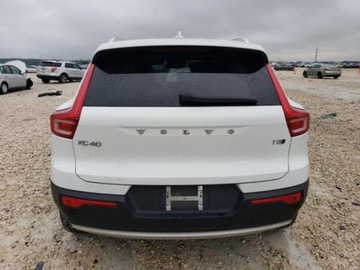 Volvo XC40 2020 Volvo XC 40 Volvo XC40 T5 Momentum 2.0 Benzyna 252KM, zdjęcie 4