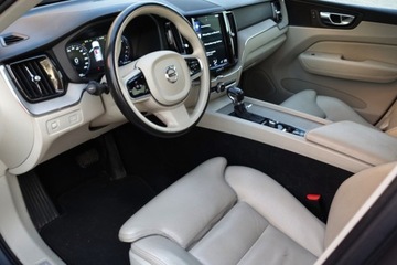 Volvo XC60 II Crossover D4 190KM 2018 Volvo XC 60 Inscription D4 AWD tempomat czujniki skora klima 2stref F, zdjęcie 9