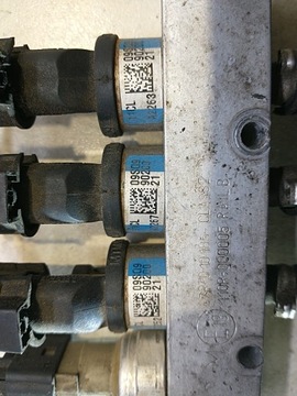 РЕЙКА ВПРЫСКА CORSA C 1.0 67R010185