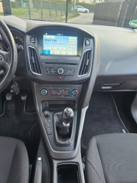 Ford Focus III Kombi Facelifting 1.5 TDCi 120KM 2017 Ford Focus navi grz. fotele grz. kierownica ALU 18 2x kola 1.5, zdjęcie 14