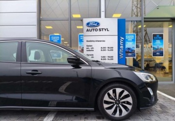 Ford Focus III Sedan Facelifting 1.0 EcoBoost 100KM 2018 Ford Focus Ford Focus 1.0 EcoBoost Titanium Benzyna 100KM, zdjęcie 39