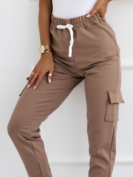 Женские армейские брюки с карманами и длинными кулисками.