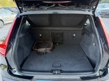 Volvo XC40 Crossover Plug-In 1.5 T5 Plug-in Hybrid 262KM 2021 Volvo XC 40 R-Design,T5,Plug-in,262KM, zdjęcie 37
