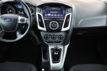 Ford Focus III Hatchback 5d 1.0 EcoBoost 125KM 2013 Ford Focus 1.0 EcoBoost, Salon Polska, Serwis ASO, zdjęcie 11