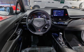 Toyota C-HR I Crossover Facelifting 2.0 Hybrid Dynamic Force 184KM 2023 Toyota C-HR 2.0 C-HR GR Sport 2.0 Hybryda 184KM, zdjęcie 20