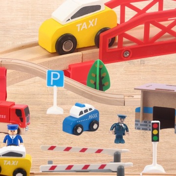 Деревянный поезд Железнодорожные пути Локомотив + вагоны на аккумуляторе