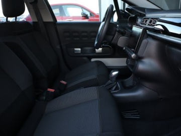 Citroen C3 III Hatchback Facelifting 1.2 PureTech 110KM 2023 Citroen C3 1.2 PureTech, Salon Polska, zdjęcie 8