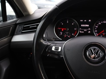 Volkswagen Passat B8 Limousine 2.0 TDI BlueMotion Technology 150KM 2018 VW Passat 2.0 TDI, Salon Polska, Serwis ASO, Navi, zdjęcie 16