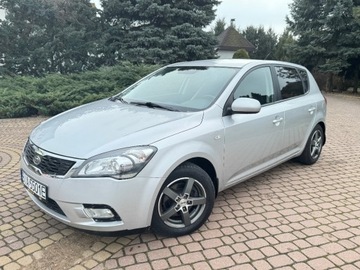 Kia Ceed I Hatchback 5d Facelifting 1.4 DOHC CVVT 90KM 2010 Kia Ceed LIFT 1.4 90KM Klima 2x kola 1-reka Gotowy do jazdy 1.4 90KM, zdjęcie 15