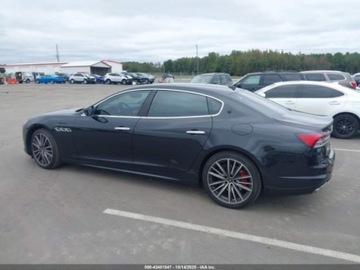 Maserati Quattroporte II 2022 Maserati Quattroporte Modena Q4 2022 3.0l 3.0 Benzyna 424KM, zdjęcie 2