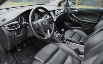 Opel Astra K Hatchback 5d 1.4 Turbo 150KM 2016 Opel Astra GWARANCJA, 1.5 Benzyna 150KM, LED, Skora, Grzane i wentylowane, zdjęcie 4