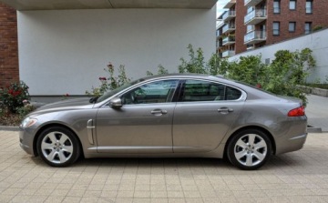 Jaguar XF I Sedan 3.0D V6 S 275KM 2010 Jaguar XF 3,0d (275KM) 2010 r. Automat Skory Bezwypadkowy 3.0 Diesel 275KM, zdjęcie 5