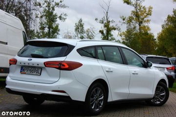Ford Focus IV Kombi Facelifting 1.0 EcoBoost 125KM 2023 Ford Focus Ford Focus 1.0 EcoBoost Titanium Benzyna 125KM, zdjęcie 12
