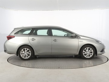 Toyota Auris II Touring Sports Facelifting 1.8 Hybrid 136KM 2017 Toyota Auris Hybrid, Salon Polska, Serwis ASO, zdjęcie 5