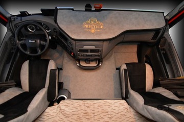 PÓŁKA DUŻA STOLIK PRESTIGE LINE DAF XF106 OD 2013R