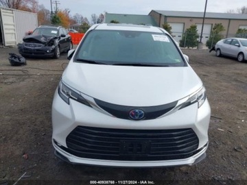Toyota Sienna III 2022 Toyota Sienna 2022 Toyota Sienna XLE AWD 7-Passenger 2.5 Benzyna 189KM, zdjęcie 7