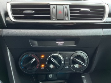 Mazda 3 III Sedan 1.5 SKYACTIV-G 100KM 2015 Mazda 3 1.5 benzyna 100 KM 6 biegow niski przebieg zabany zamiana, zdjęcie 12