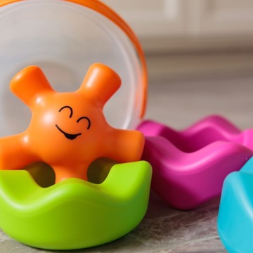 Игрушка для ванны Bucket Buddies в форме пирамиды