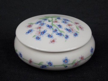 WEDGWOOD Фарфоровые шкатулки и кувшины KUTANI