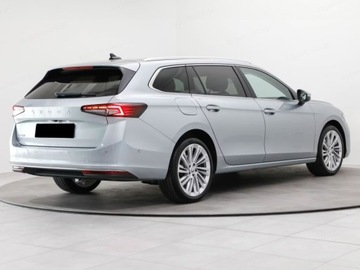 Skoda Superb IV Kombi 2.0 TDI 193KM 2025 SKODA Superb L&amp;K 2.0 TDI DSG 4x4 Combi 193KM 2025, zdjęcie 4