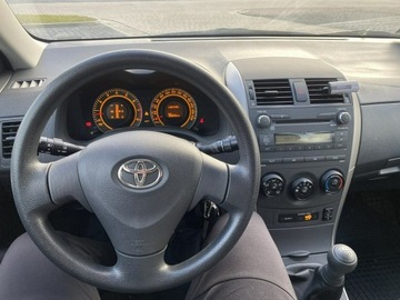 Toyota Corolla X Sedan 1.6 i 16V VVT-i 124KM 2007 Toyota Corolla Zarejestrowany Benzyna Mały, zdjęcie 11