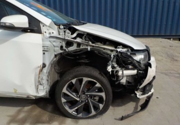 Toyota Auris II 2018 Toyota Auris Okazja 1.8 Hybryda 122KM, zdjęcie 12