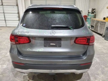 Mercedes GLC C253 2021 Mercedes-Benz GLC 300 2021 2.0l 2.0 Benzyna 255KM, zdjęcie 2