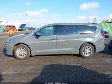 Chrysler Pacifica II 2023 Chrysler Pacifica Touring L 2023 3.6l 3.6 Benzyna 287KM, zdjęcie 2