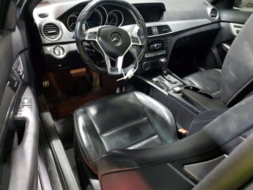 Mercedes Klasa C W205 2014 Mercedes-Benz Klasa C 63 AMG 2014 6.2l 6.2 Benzyna 451KM, zdjęcie 8