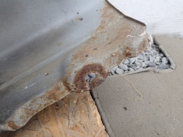 BLATNÍK PRAVÝ PŘEDNÍ HONDA FRV FR V BE 04-