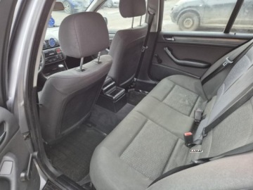 BMW Seria 3 E46 Touring 320 d 150KM 2003 BMW Seria 3 BMW 3 2,0 Diesel Klimatyzacja Zamiana 2.0 Diesel 150KM, zdjęcie 6