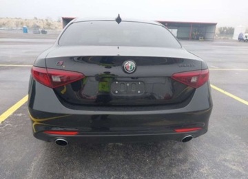 Alfa Romeo Giulia II Sedan Facelifting 2.0 Turbo 280KM 2021 Alfa Romeo Giulia 2021, 2.0L, RWD, po gradobiciu, zdjęcie 4