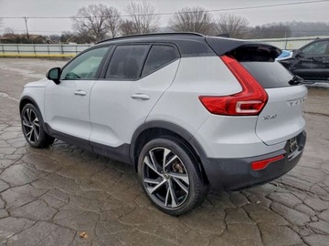 Volvo XC40 2021 Volvo XC 40 T5 R-Design 2021 2.0L 2.0 Benzyna 248KM, zdjęcie 1