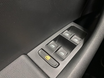 Skoda Rapid II Liftback Facelifting 1.0 TSI 95KM 2019 Škoda RAPID Spb 1.0 TSI Active Skoda Rapid, 1.0 B, zdjęcie 18