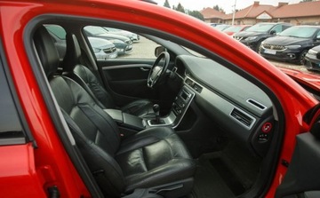 Volvo V70 III Kombi 2.5 T 231KM 2010 Volvo V70 2.5T 231KM Rdesign Summum Lift BiXenon PDC Skory manual nowe ham, zdjęcie 17
