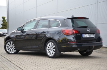 Opel Astra J Sports Tourer 1.4 Turbo ECOTEC 140KM 2012 CZARNA ZAREJESTROWANA 1.4T 140KM COSMO SERWIS NAVI SKÓRA GRZ.FOTELE, zdjęcie 6