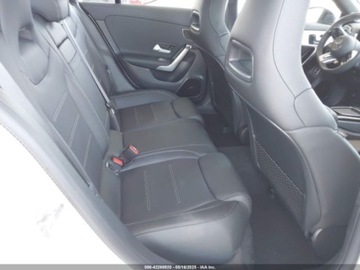 Mercedes CLA C118/X118 2025 Mercedes-Benz CLA 45 AMG 4Matic 2025 2.0l 2.0 Benzyna 416KM, zdjęcie 12