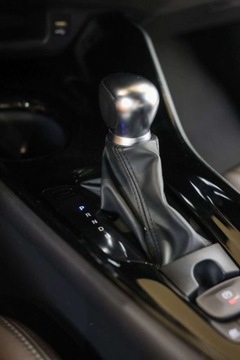 Toyota C-HR I Crossover Facelifting 1.8 Hybrid 122KM 2020 Toyota C-HR 1.8 Hybrid Executive 1.8 Hybryda 122KM, zdjęcie 26