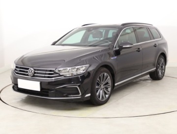 Volkswagen Passat B8 GTE Variant Facelifting 1.4 TSI Plug-In-Hybrid 218KM 2020 VW Passat 1.4 GTE, Automat, Skóra, Navi, Klima, zdjęcie 1