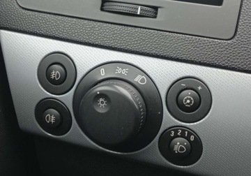 Opel Astra H Kombi 1.6 Twinport ECOTEC 105KM 2005 Opel Astra Zarejestrowany - ubezpieczony - benzyna - 1,6 - 105 KM 1.6 105KM, zdjęcie 29