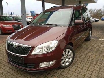 Skoda Roomster Mikrovan Facelifting 1.2 TSI 105KM 2010 Skoda Roomster 1.2 benzyna CLIMATRONIC PIEKNY kolor bogata wersja 1.2, zdjęcie 1