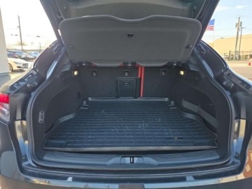 Maserati Levante 2023 Maserati Levante 2023, 3.0L, 4x4, GT 3.0 Benzyna 345KM, zdjęcie 7