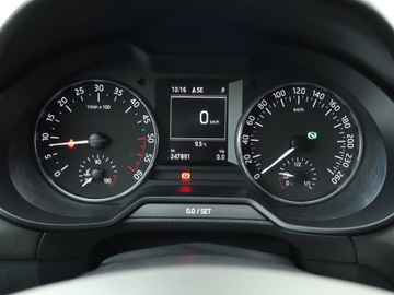 Skoda Octavia III Kombi 1.6 TDI CR DPF 105KM 2014 Skoda Octavia 1.6 TDI, DSG, Navi, Klima, zdjęcie 10