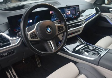 BMW X7 SUV M 4.0 M50i 530KM 2022 BMW X7 m60i xDrive Dealer BMW Bonkowscy 4.4 Benzyna 530KM, zdjęcie 4