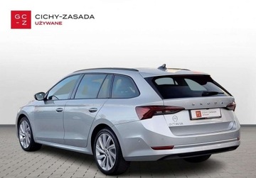 Skoda Octavia IV Kombi 2.0 TDI 150KM 2021 Skoda Octavia Style 2.0TDI 150KM DSG SkoraWentyl.Masaz PANORAMA CANTON El., zdjęcie 2