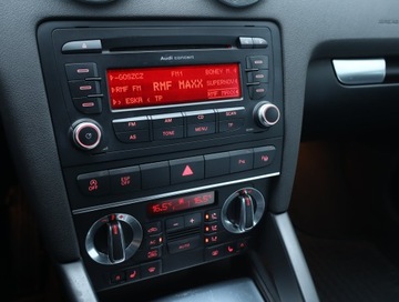 Audi A3 8P Hatchback 3d 1.4 TFSI 125KM 2009 Audi A3 1.4 TFSI, Xenon, Klima, Klimatronic, zdjęcie 11